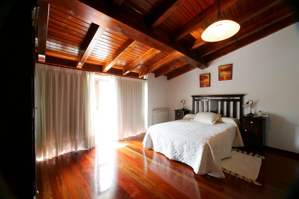 הוסטל Os Casares Casa Da Botica A Estrada מראה חיצוני תמונה