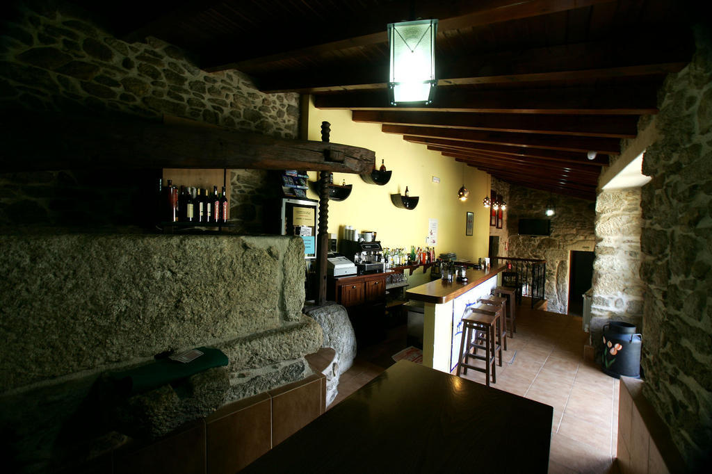 הוסטל Os Casares Casa Da Botica A Estrada מראה חיצוני תמונה