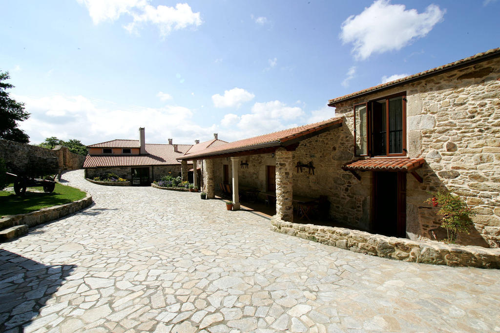 הוסטל Os Casares Casa Da Botica A Estrada מראה חיצוני תמונה